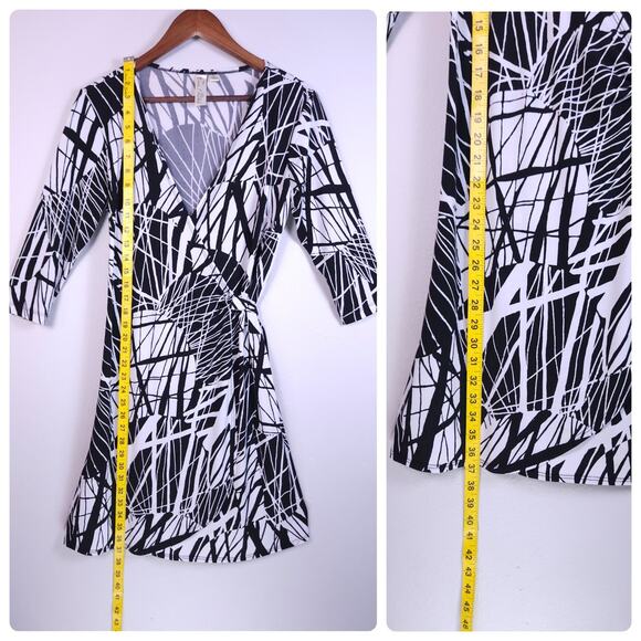 Emma & Michele SMALL Black And White Wrap Dress Woman’s - Picture 4 of 10